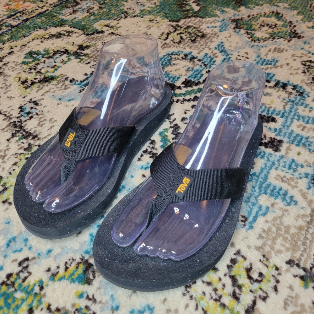 Teva ReFlip Recycled Speckled Slip‎ On Flip Flop Sandal, Size 7 - Picture 3 of 6